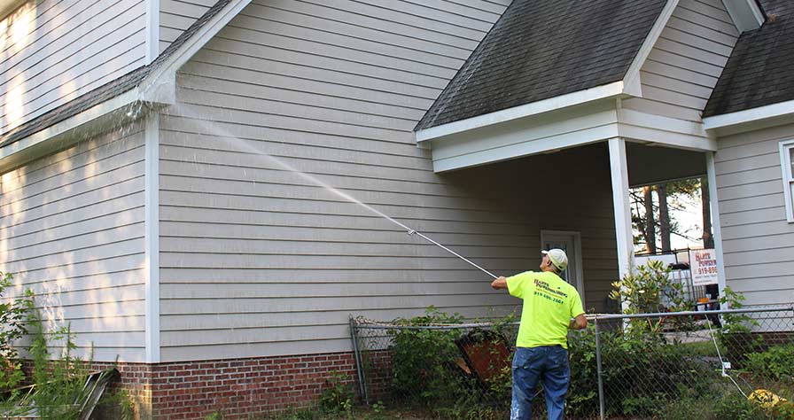 How Much does it Cost to Pressure Wash a House? - Harte Power Washing